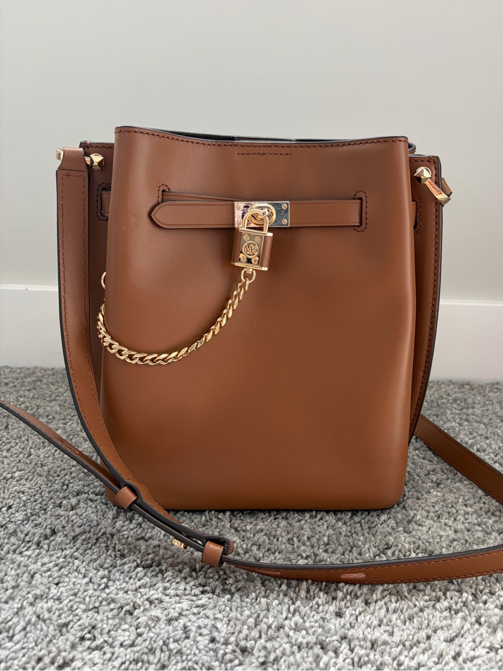 Michael Kors Hamilton Legacy Crossbody Bucket Bag with Gold Chain Accent